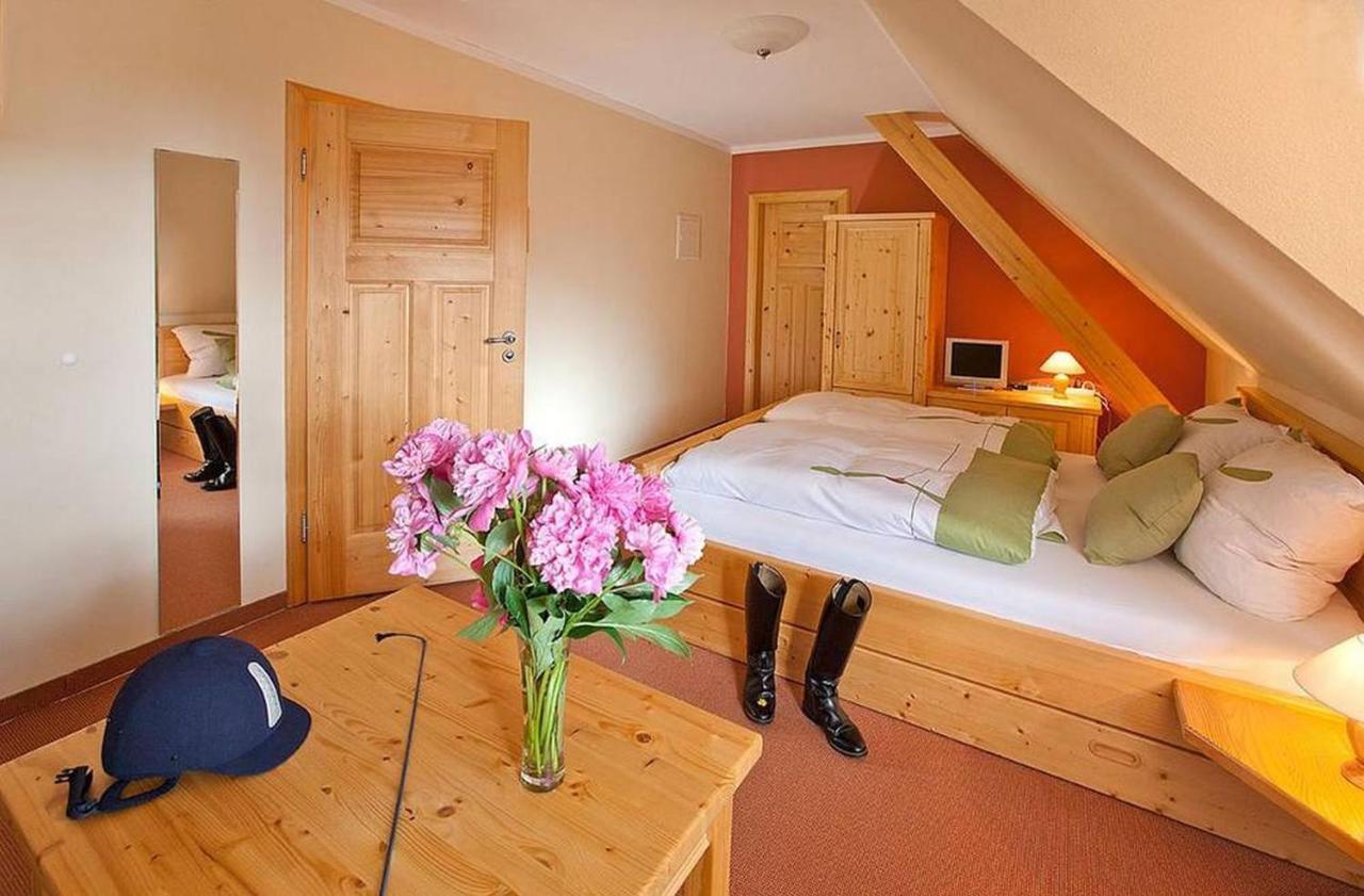 Naturhotel Etzdorfer Hof Schoenburg エクステリア 写真