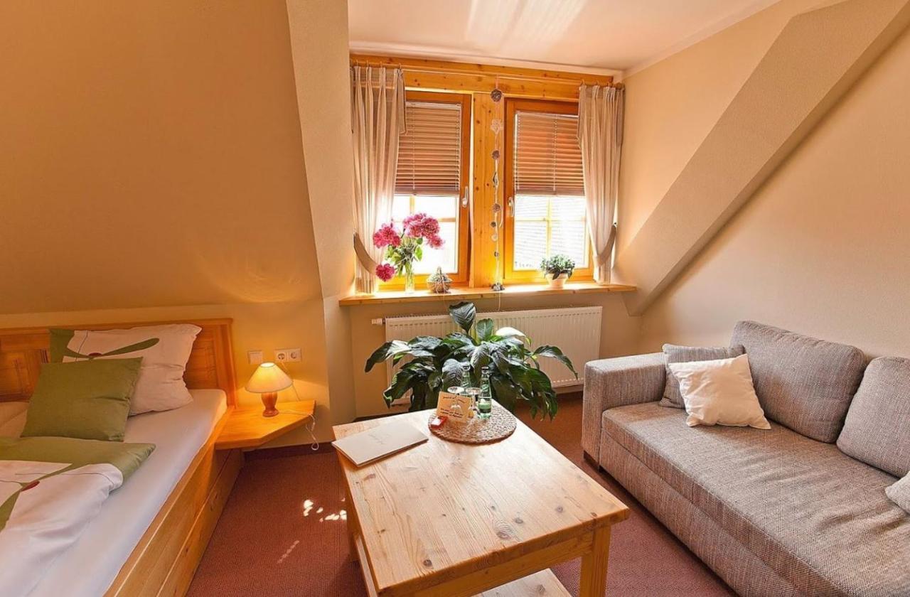Naturhotel Etzdorfer Hof Schoenburg エクステリア 写真