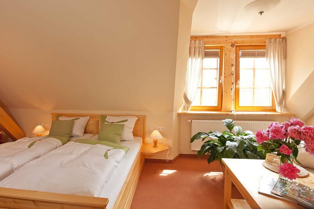 Naturhotel Etzdorfer Hof Schoenburg エクステリア 写真